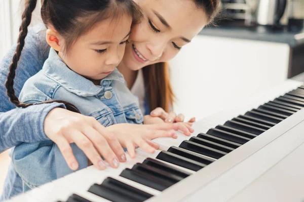 Why Piano Lessons at Home Enhance Cognitive Development