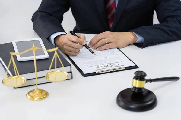 Finding the Right Defense Attorney Kennesaw for Your Case