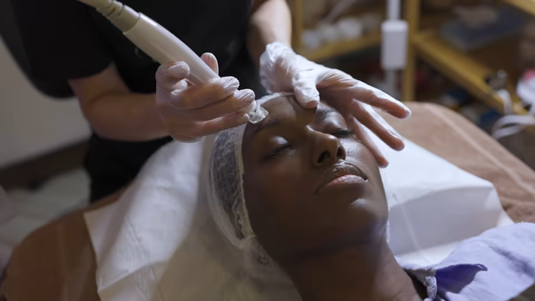 Benefits of Visiting a Trusted Beauty Clinic in Cheltenham