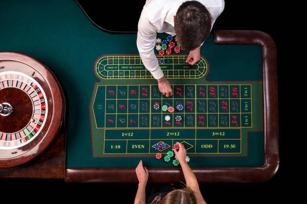 Discover Slot Machines and Table Games with オンラインカジノ Gaming
