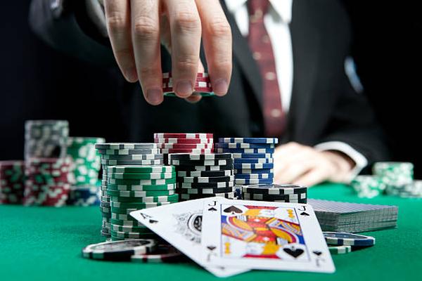 What Players Should Know About a Singapore online casino