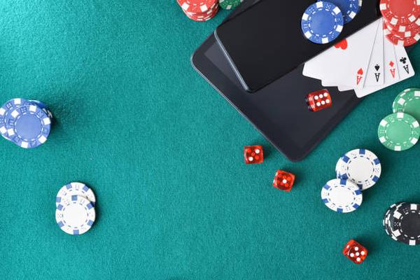 Review 실시간 바카라사이트 for Baccarat Table Layouts and Controls